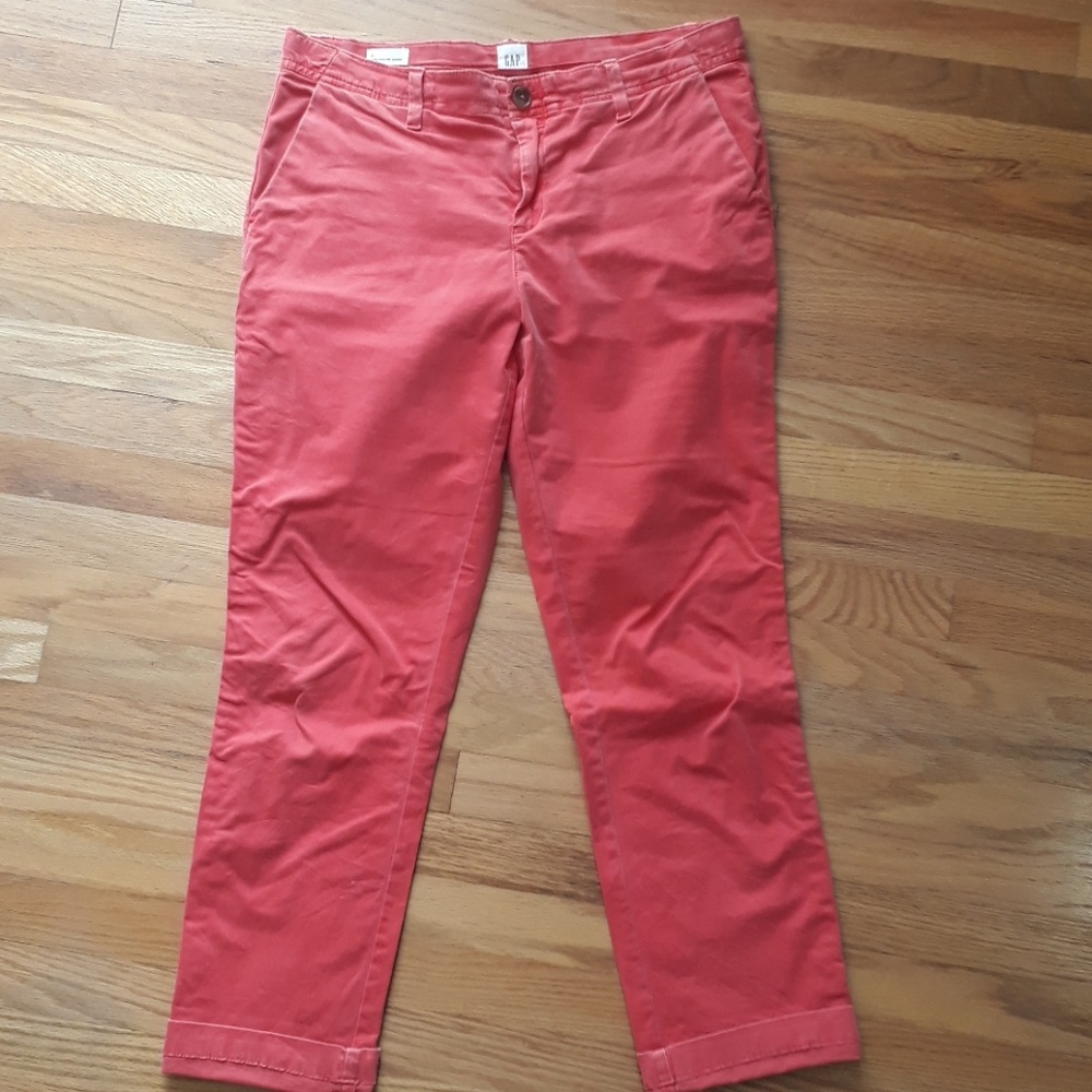 Gap girlfriend chino size 6 coral